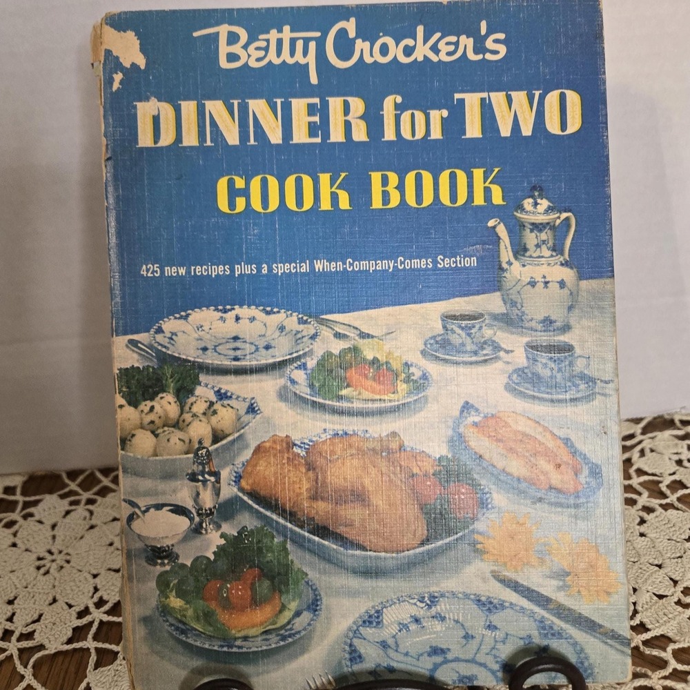 Vintage Betty Crocker Dinner for Two Cookbook, First‎ Edition, 1958